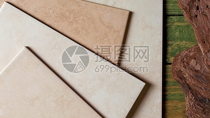 原因：造成划痕的原因主要有以下几点：
